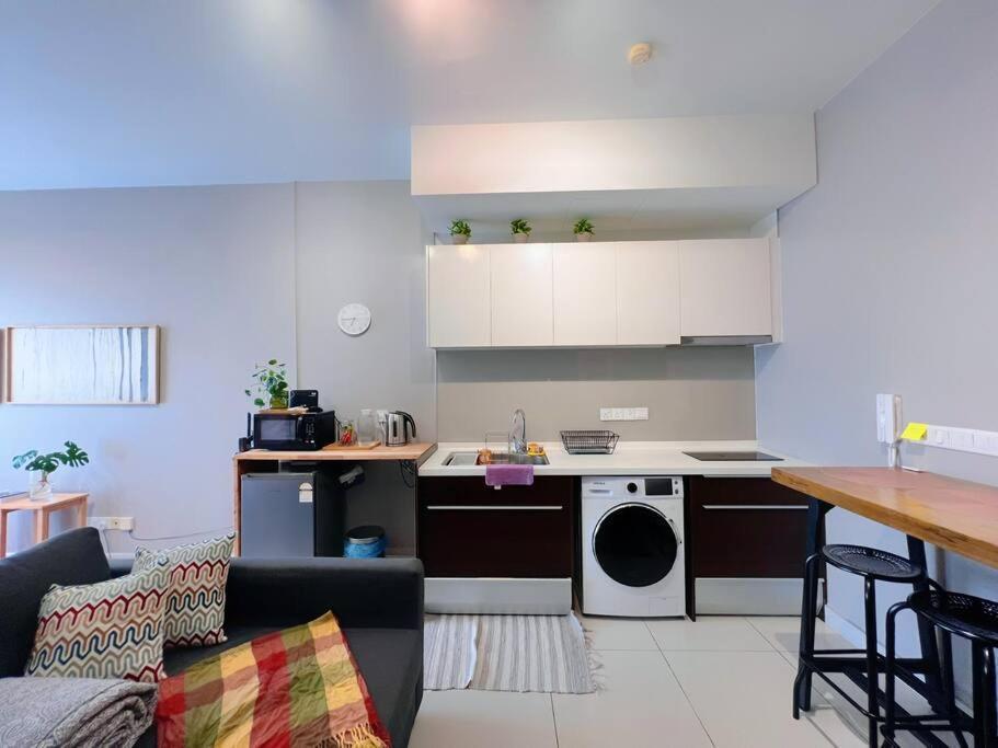 Heritage With Balcony D'sara, Direct Mrt Kampung Selamat, Near Thomson And Sungai Buloh Hospital